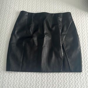 Black faux leather lulus skirt